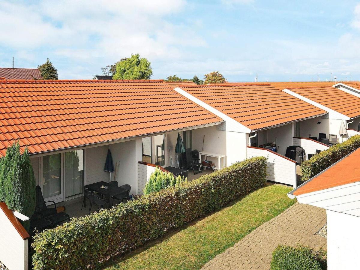 4 Person Holiday Home In R Sk Bing Ærøskøbing Esterno foto